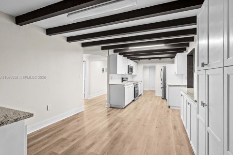 Villa ou maison à vendre à Sarasota, Floride: 3 chambres, 186.92 m2 № 2032161 - photo 6