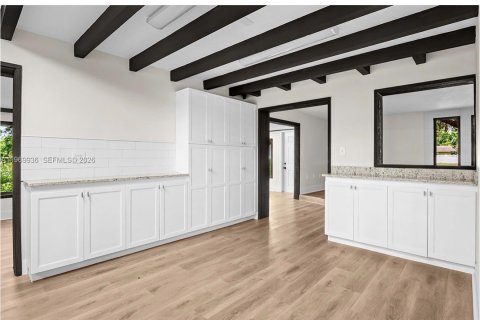 Villa ou maison à vendre à Sarasota, Floride: 3 chambres, 186.92 m2 № 2032161 - photo 8