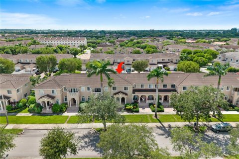 Touwnhouse à vendre à Homestead, Floride: 4 chambres, 171.87 m2 № 2170552 - photo 23