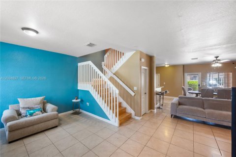 Touwnhouse à vendre à Homestead, Floride: 4 chambres, 171.87 m2 № 2170552 - photo 7