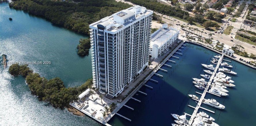 Condo à North Miami Beach, Floride, 3 chambres № 1860982
