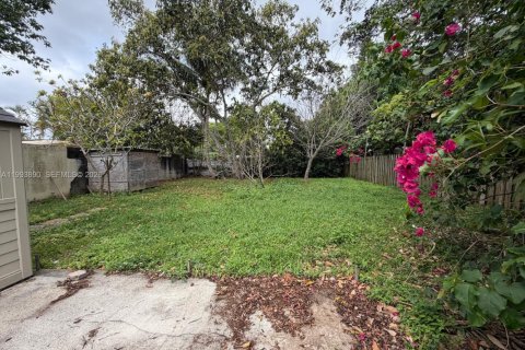 Casa en venta en Miami, Florida, 2 dormitorios, 83.15 m2 № 2058592 - foto 10