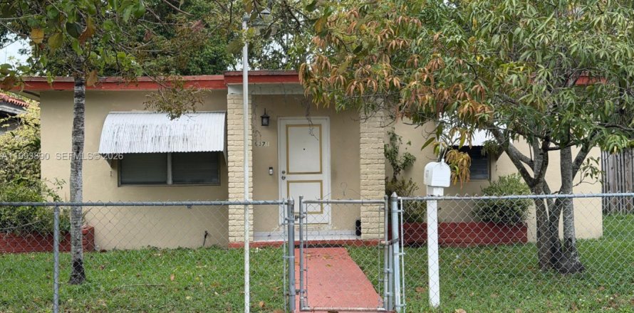 Casa en Miami, Florida 2 dormitorios, 83.15 m2 № 2058592