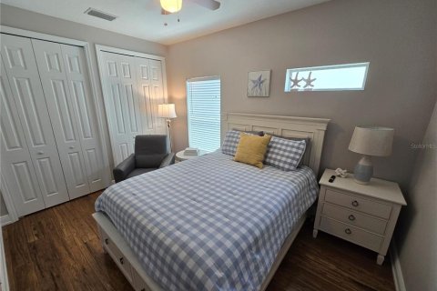 Casa en alquiler en Treasure Island, Florida, 3 dormitorios, 151.8 m2 № 1915353 - foto 20