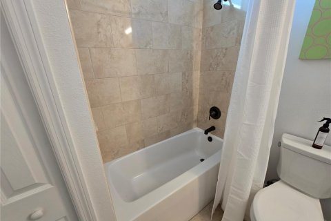 Casa en alquiler en Treasure Island, Florida, 3 dormitorios, 151.8 m2 № 1915353 - foto 25