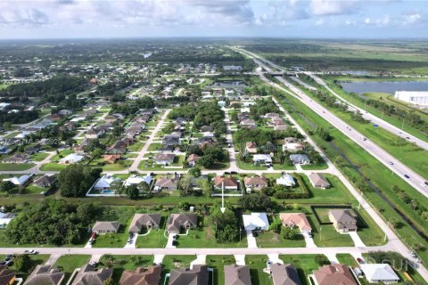 Terreno en venta en Port St. Lucie, Florida № 1937372 - foto 7