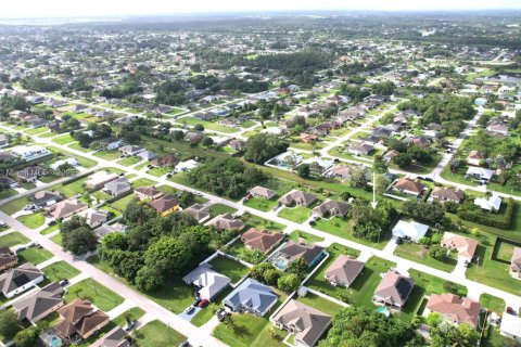 Terreno en venta en Port St. Lucie, Florida № 1937372 - foto 8