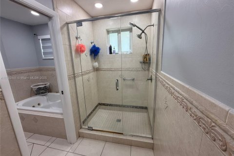 Villa ou maison à vendre à Miami Lakes, Floride: 3 chambres, 198.07 m2 № 1862233 - photo 14