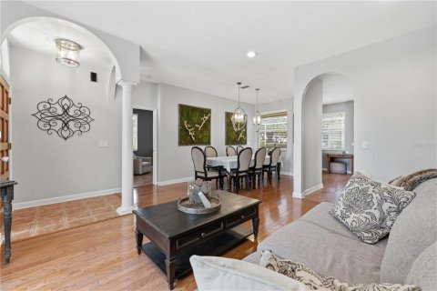 House in Tampa, Florida 3 bedrooms, 168.34 sq.m. № 2203179 - photo 4