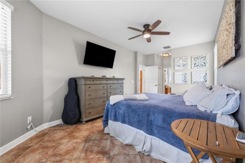 House in Tampa, Florida 3 bedrooms, 168.34 sq.m. № 2203179 - photo 17