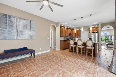 House in Tampa, Florida 3 bedrooms, 168.34 sq.m. № 2203179 - photo 15