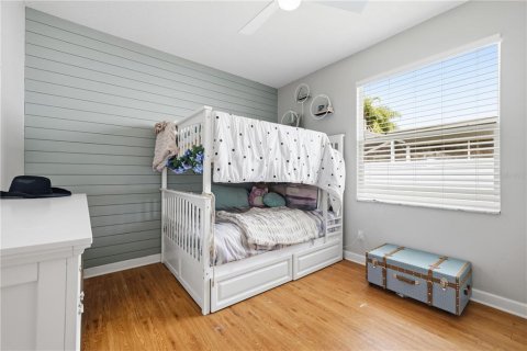 House in Tampa, Florida 3 bedrooms, 168.34 sq.m. № 2203179 - photo 22