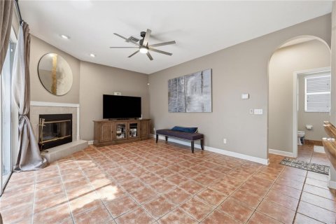 House in Tampa, Florida 3 bedrooms, 168.34 sq.m. № 2203179 - photo 12
