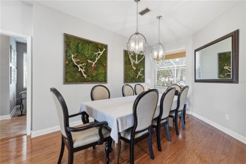 House in Tampa, Florida 3 bedrooms, 168.34 sq.m. № 2203179 - photo 5