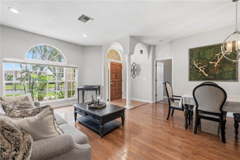 House in Tampa, Florida 3 bedrooms, 168.34 sq.m. № 2203179 - photo 3