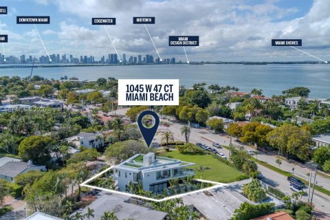 House in Miami Beach, Florida 5 bedrooms, 348.38 sq.m. № 2020070 - photo 15