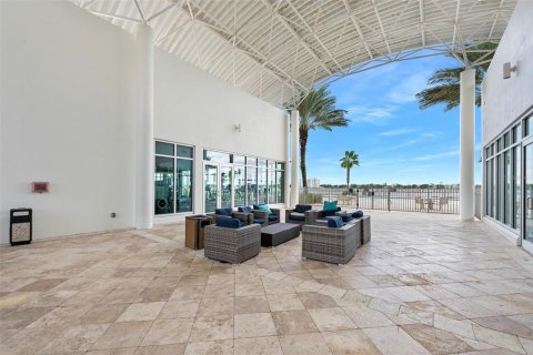 Condo in Daytona Beach, Florida, 2 bedrooms № 2107632 - photo 17