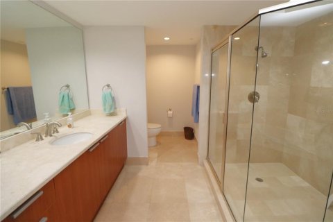 Condo in Daytona Beach, Florida, 2 bedrooms № 2107632 - photo 4