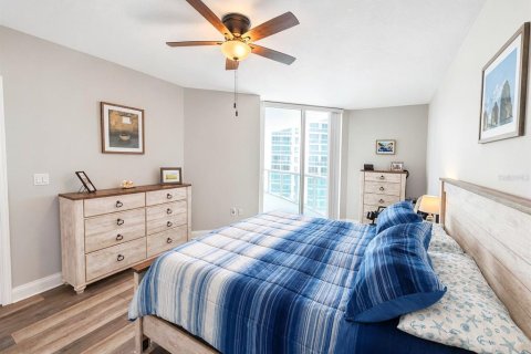 Condo in Daytona Beach, Florida, 2 bedrooms № 2107632 - photo 28