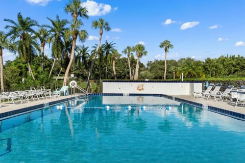 Condominio en venta en Belleair, Florida, 2 dormitorios, 121.7 m2 № 2229347 - foto 5