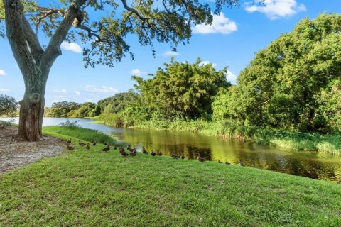 Condominio en venta en Belleair, Florida, 2 dormitorios, 121.7 m2 № 2229347 - foto 9