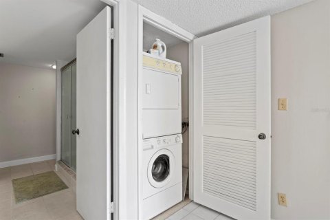 Condominio en venta en Belleair, Florida, 2 dormitorios, 121.7 m2 № 2229347 - foto 28
