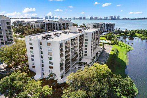 Condominio en venta en Belleair, Florida, 2 dormitorios, 121.7 m2 № 2229347 - foto 3