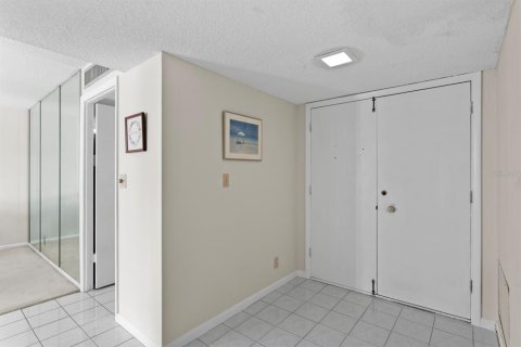 Condominio en venta en Belleair, Florida, 2 dormitorios, 121.7 m2 № 2229347 - foto 13