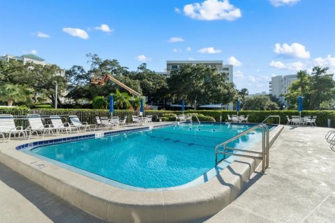 Condominio en venta en Belleair, Florida, 2 dormitorios, 121.7 m2 № 2229347 - foto 6