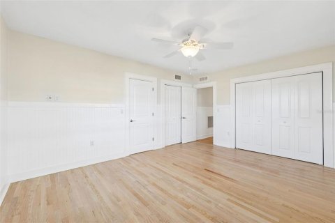 House in Saint Pete Beach, Florida 2 bedrooms, 198.35 sq.m. № 1782240 - photo 29