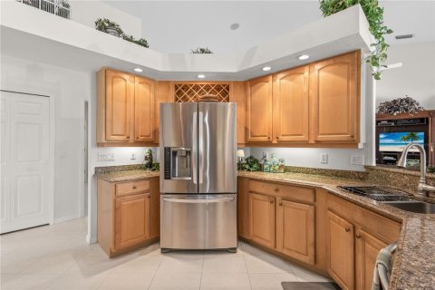 House in North Port, Florida 4 bedrooms, 228.73 sq.m. № 2341679 - photo 15