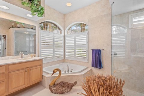 House in North Port, Florida 4 bedrooms, 228.73 sq.m. № 2341679 - photo 22