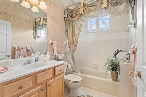 House in North Port, Florida 4 bedrooms, 228.73 sq.m. № 2341679 - photo 30