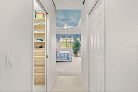 House in North Port, Florida 4 bedrooms, 228.73 sq.m. № 2341679 - photo 20