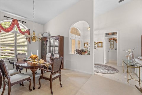 House in North Port, Florida 4 bedrooms, 228.73 sq.m. № 2341679 - photo 10