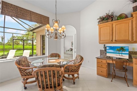 House in North Port, Florida 4 bedrooms, 228.73 sq.m. № 2341679 - photo 11