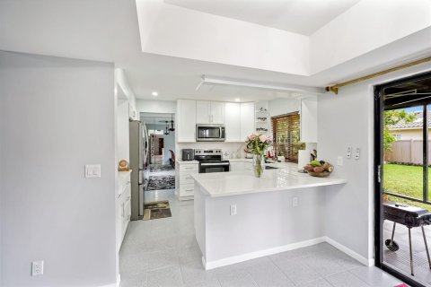 Casa en venta en Davie, Florida, 4 dormitorios, 231.51 m2 № 2176966 - foto 22