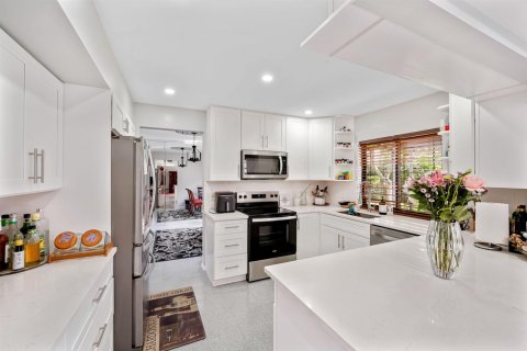 Casa en venta en Davie, Florida, 4 dormitorios, 231.51 m2 № 2176966 - foto 25
