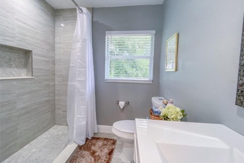 Propiedad comercial en venta en Clermont, Florida, 7 dormitorios, 198.25 m2 № 2092062 - foto 7