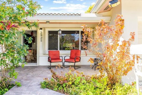 Villa ou maison à Fort Lauderdale, Floride 3 chambres, 144.28 m2 № 2046357