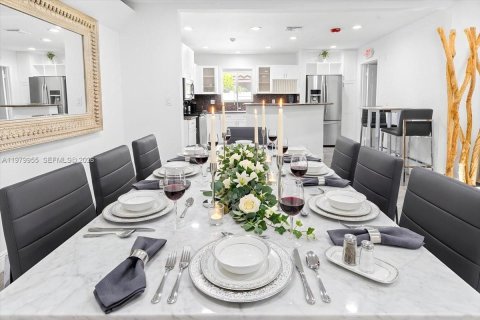 Villa ou maison à louer à Fort Lauderdale, Floride: 3 chambres, 144.28 m2 № 2046357 - photo 11