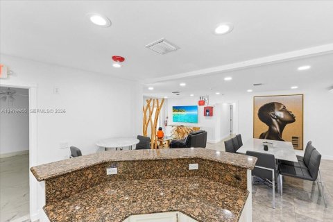 Villa ou maison à louer à Fort Lauderdale, Floride: 3 chambres, 144.28 m2 № 2046357 - photo 9