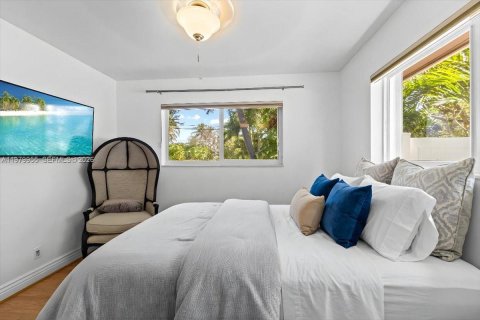 Villa ou maison à louer à Fort Lauderdale, Floride: 3 chambres, 144.28 m2 № 2046357 - photo 27