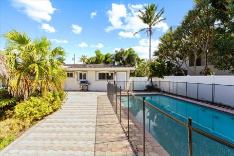 Villa ou maison à louer à Fort Lauderdale, Floride: 3 chambres, 144.28 m2 № 2046357 - photo 21