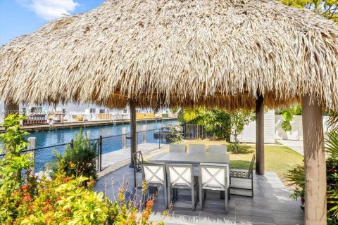 Villa ou maison à louer à Fort Lauderdale, Floride: 3 chambres, 144.28 m2 № 2046357 - photo 14