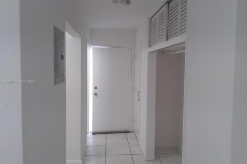 Copropriété à vendre à Miami Beach, Floride: 34.37 m2 № 1985094 - photo 6