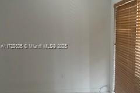 Copropriété à vendre à Miami Beach, Floride: 34.37 m2 № 1985094 - photo 4