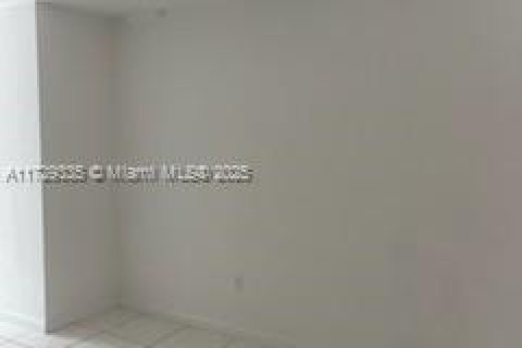 Copropriété à vendre à Miami Beach, Floride: 34.37 m2 № 1985094 - photo 3