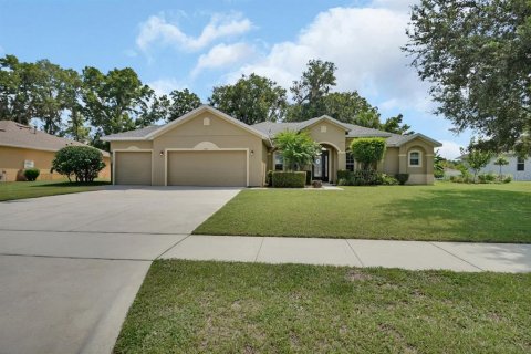 Casa en venta en DeLand, Florida, 4 dormitorios, 207.73 m2 № 1907214 - foto 1