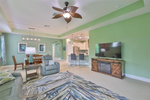 House in Sun City Center, Florida 3 bedrooms, 167.22 sq.m. № 1797160 - photo 15
